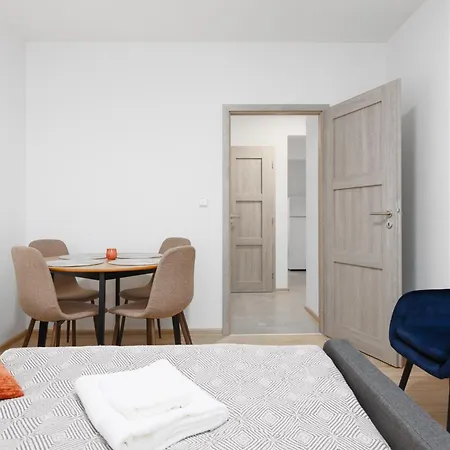 2 Bedrooms Apartment Near The Metro Prague Exterior photo